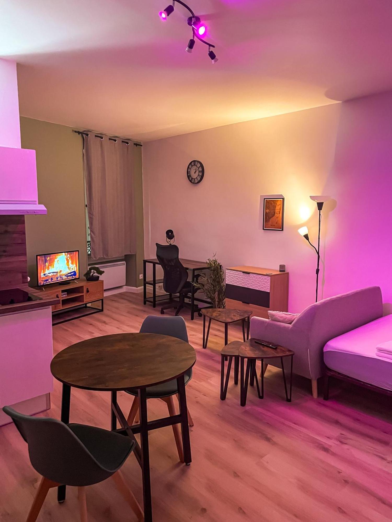 Escapade Ardechoise - Parking Gratuit - Chateau A 2 Pas Обена Экстерьер фото
