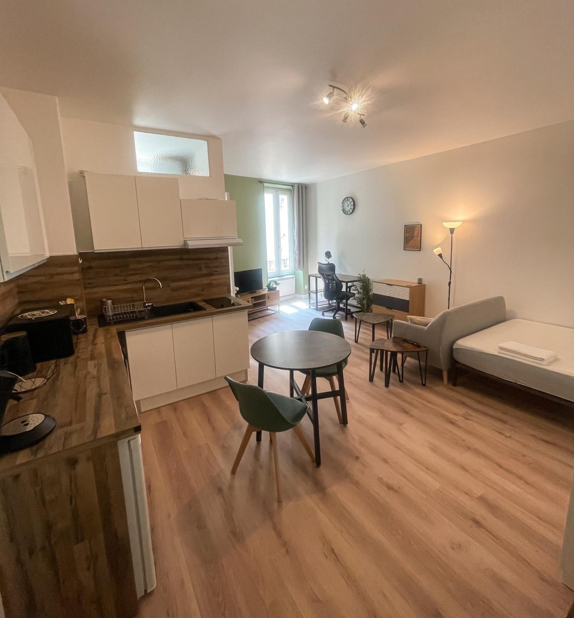 Escapade Ardechoise - Parking Gratuit - Chateau A 2 Pas Обена Экстерьер фото