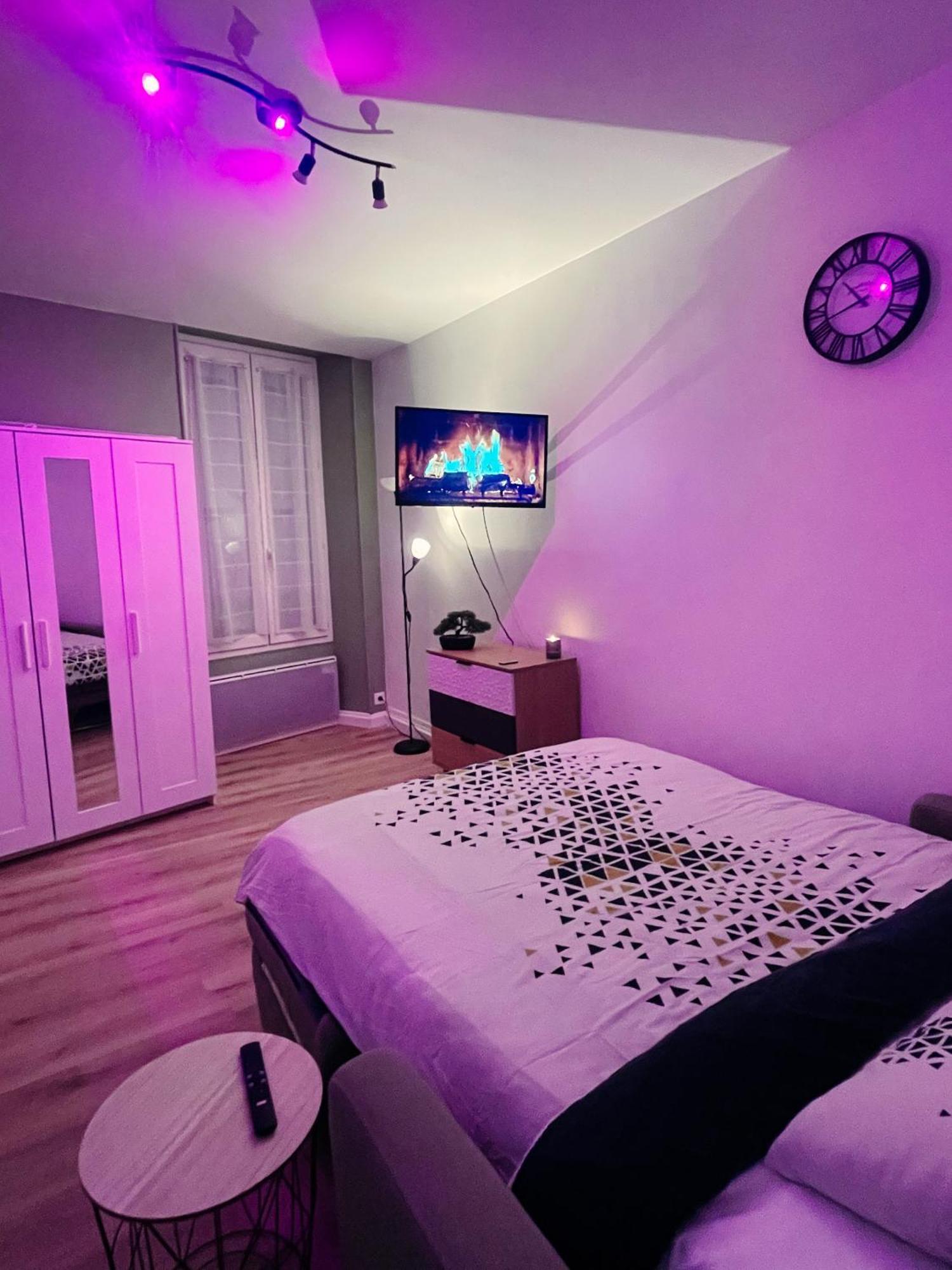 Escapade Ardechoise - Parking Gratuit - Chateau A 2 Pas Обена Экстерьер фото